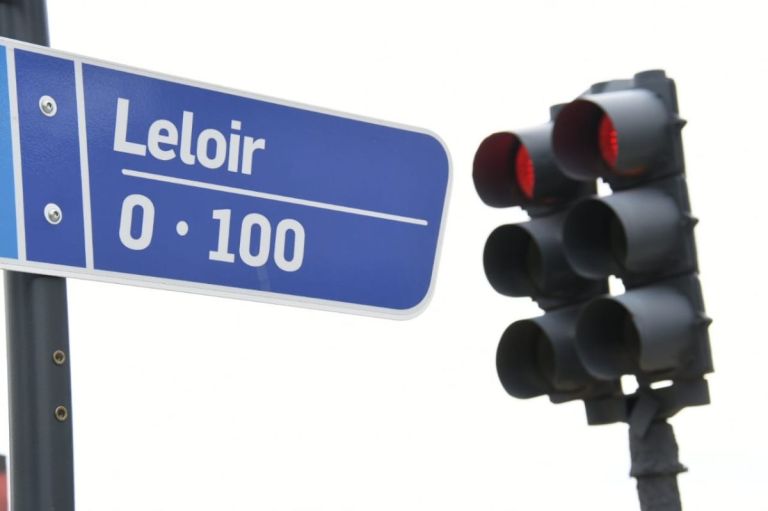 Con <b>inteligencia artificial</b>, los semáforos de la ciudad se adaptarán al tránsito en tiempo real thumbnail