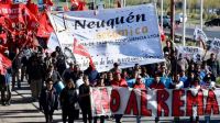 Hubo demoras en la Ruta 7 por la marcha contra el remate de la ex Cerámica Neuquén