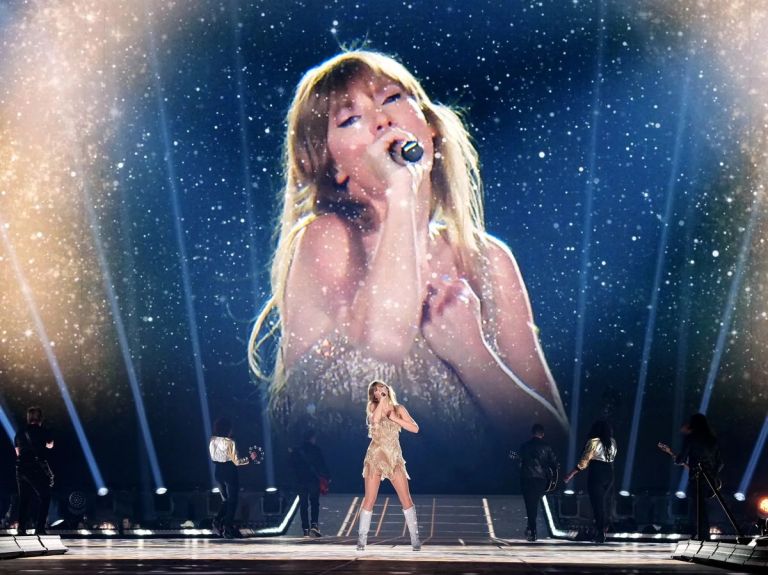 Taylor Swift ya está en la Argentina: la emoción de sus fanáticos y el detalle de sus tres shows  thumbnail