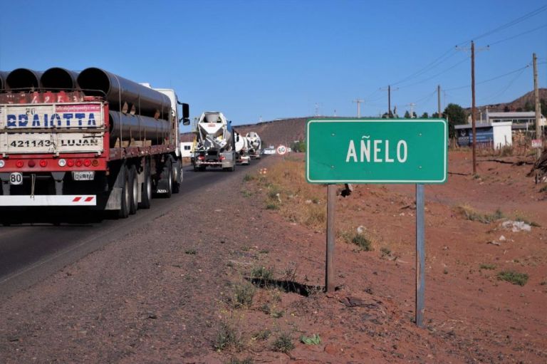 Vaca Muerta: Proponen asfaltar las rutas con residuos petroleros  thumbnail