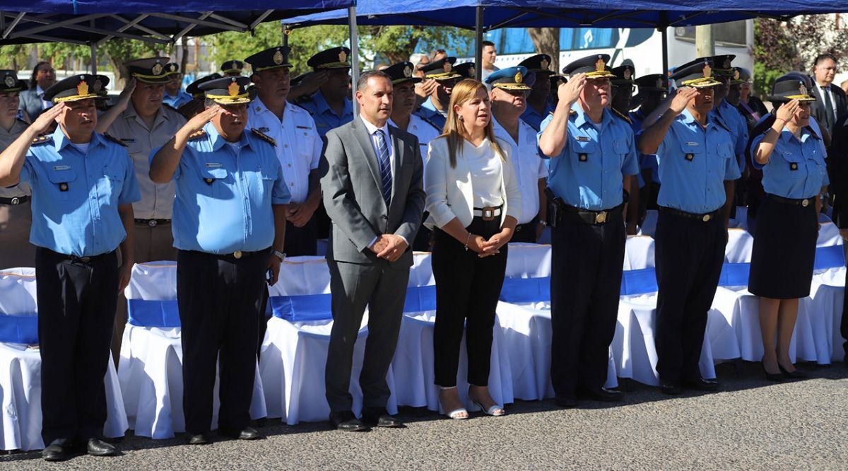 Ruiz y Nicolini encabezaron un homenaje a antiguos Policías del Territorio