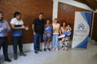 Finalizaron los trabajos del Plan Dale Gas en el sector Obrador y Gaido entregó lotes a 37 familias