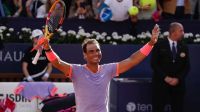 Rafael Nadal volvió a jugar en polvo de ladrillo y firmó una victoria contundente en el ATP de Barcelona