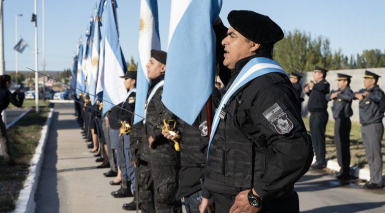 La Policía neuquina cumplió 67 años con distintos festejos  thumbnail