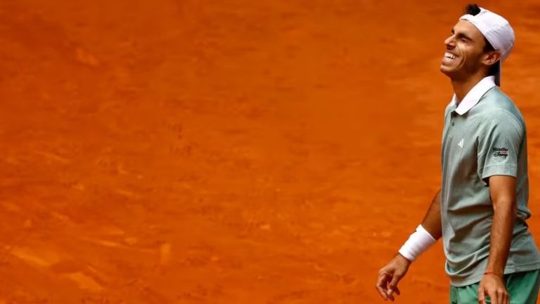 Impacto de Francisco Cerúndolo en el Masters 1000 de Madrid: eliminó al número 5 del ranking y logró uno de los mejores triunfos de su carrera  thumbnail