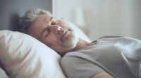 Cuántas horas hay que dormir si se quiere vivir 100 años, según los expertos en longevidad