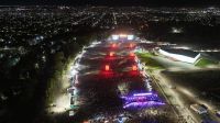  Más de 400 mil personas coparon la Fiesta de la Confluencia en una noche a puro rock