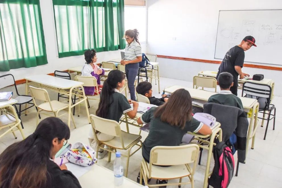 Comienza el pago de becas Gregorio Álvarez 2025