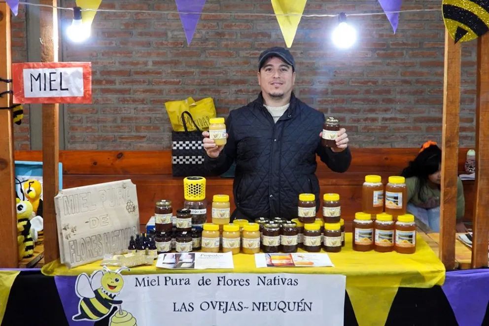 Productores apícolas afianzaron su trabajo en la Expo Alumiel