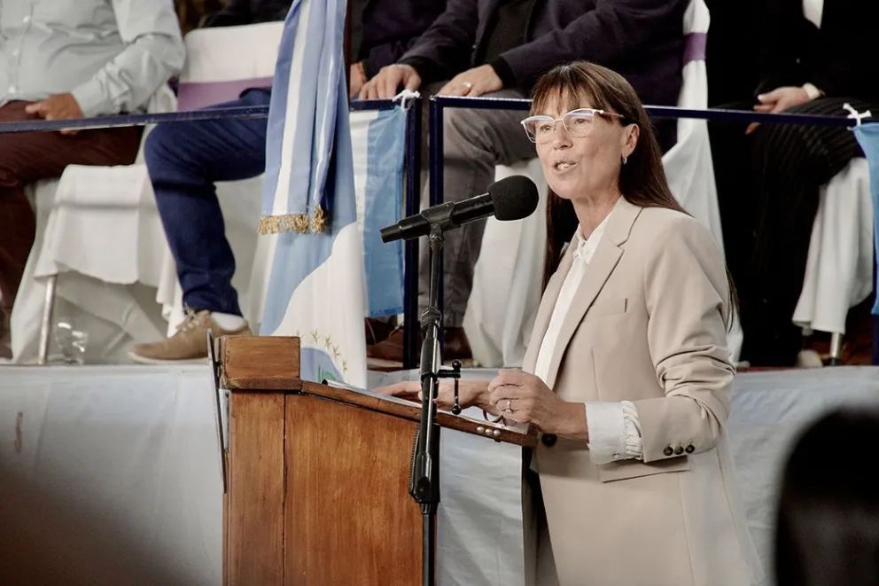 Con compromisos de obras y gas, El Sauce celebró su 37° aniversario