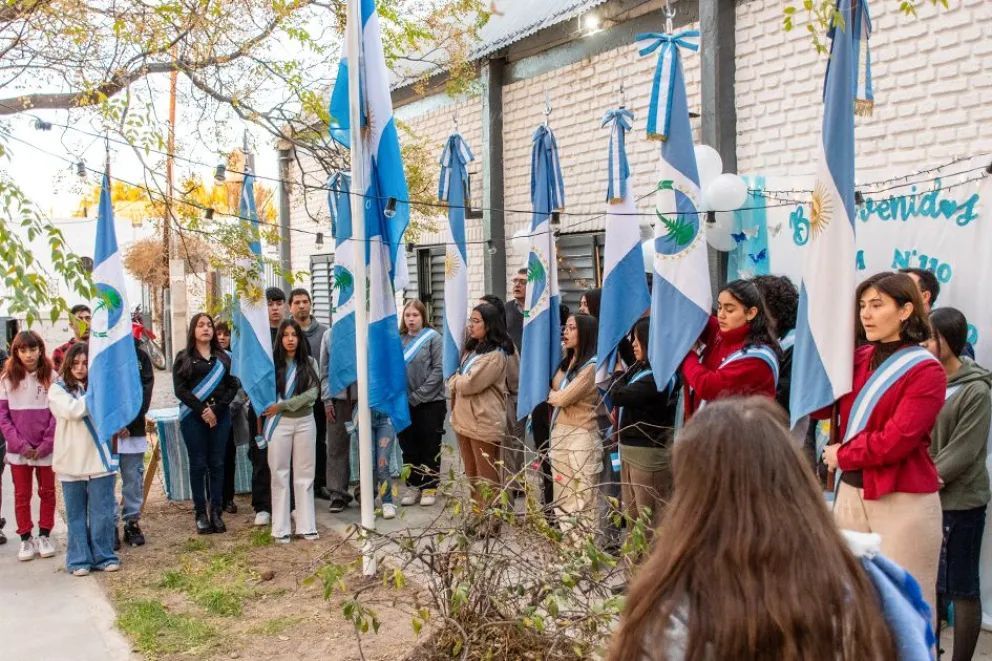Se inauguró un nuevo centro de educación secundaria en Plottier