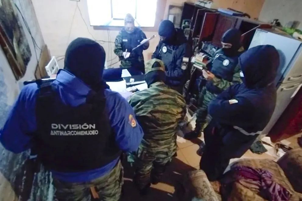 Secuestraron drogas y más de un millón de pesos en Plottier