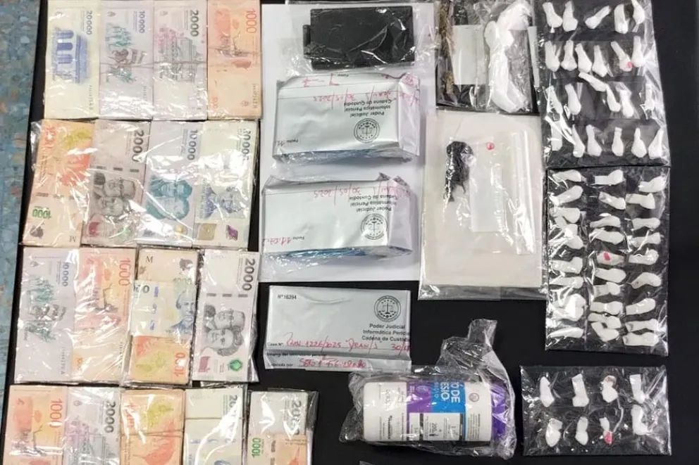 Secuestraron drogas y más de un millón de pesos en Plottier