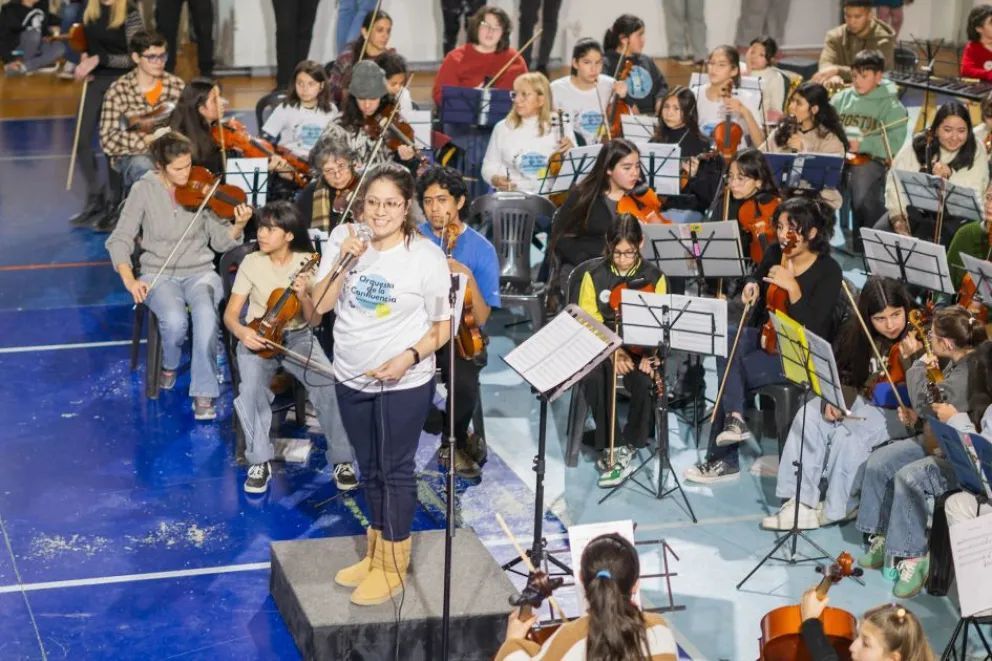 En concierto, la Orquesta de la Confluencia cerró el primer cuatrimestre del año