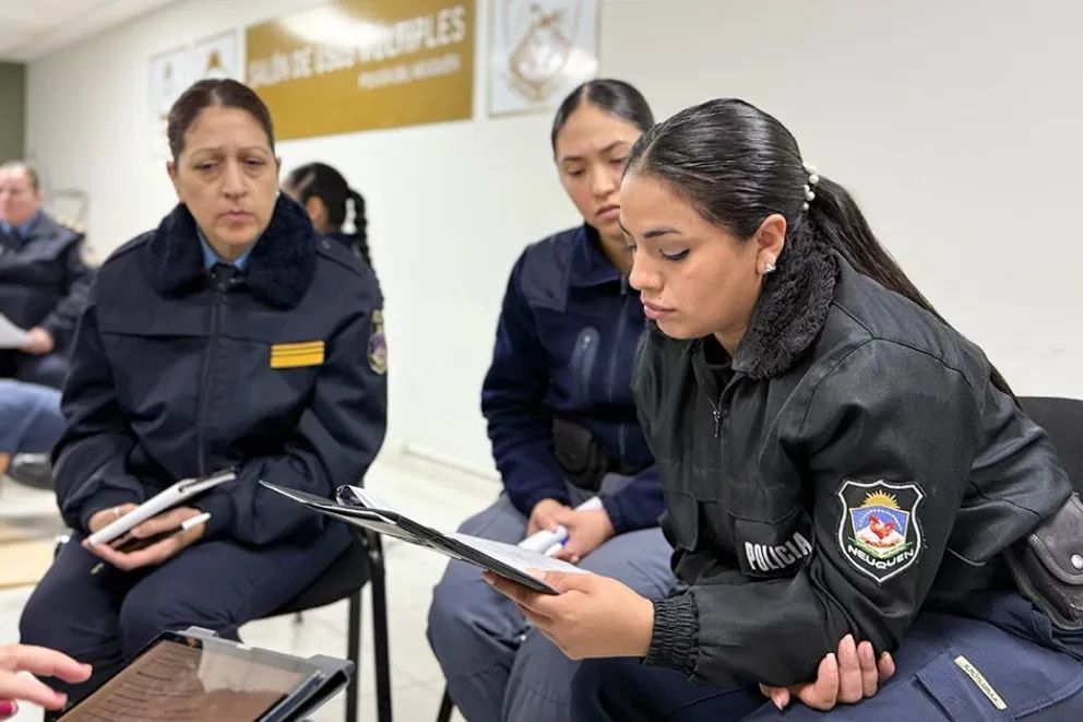 Fortalecen la perspectiva de género en la Policía del Neuquén