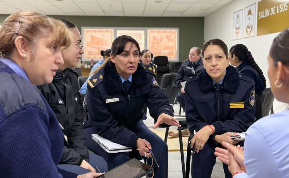 Fortalecen la perspectiva de género en la Policía del Neuquén