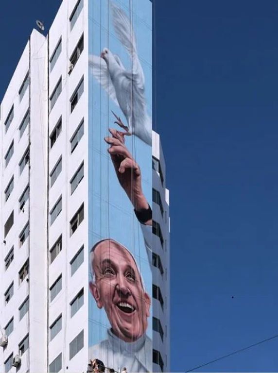 La Plata tiene el mural más grande del mundo y está dedicado al papa Francisco