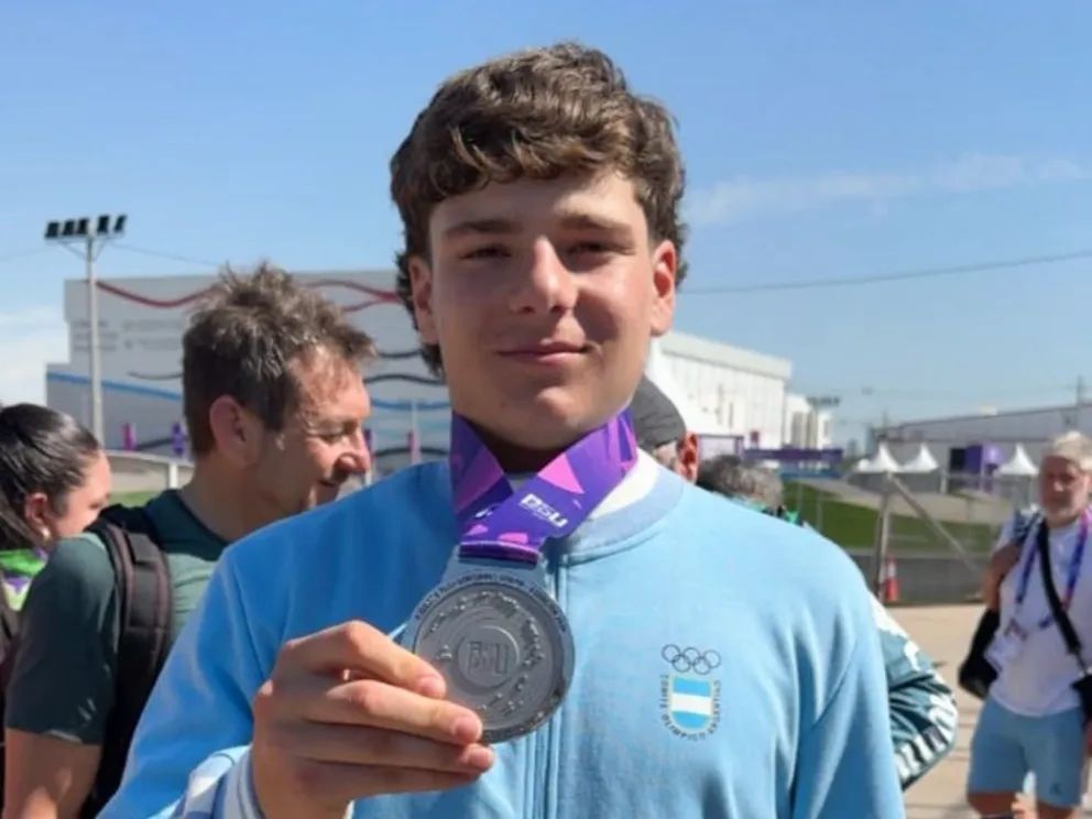 Deportistas neuquinos consiguieron medallas de oro en China y de plata en Paraguay
