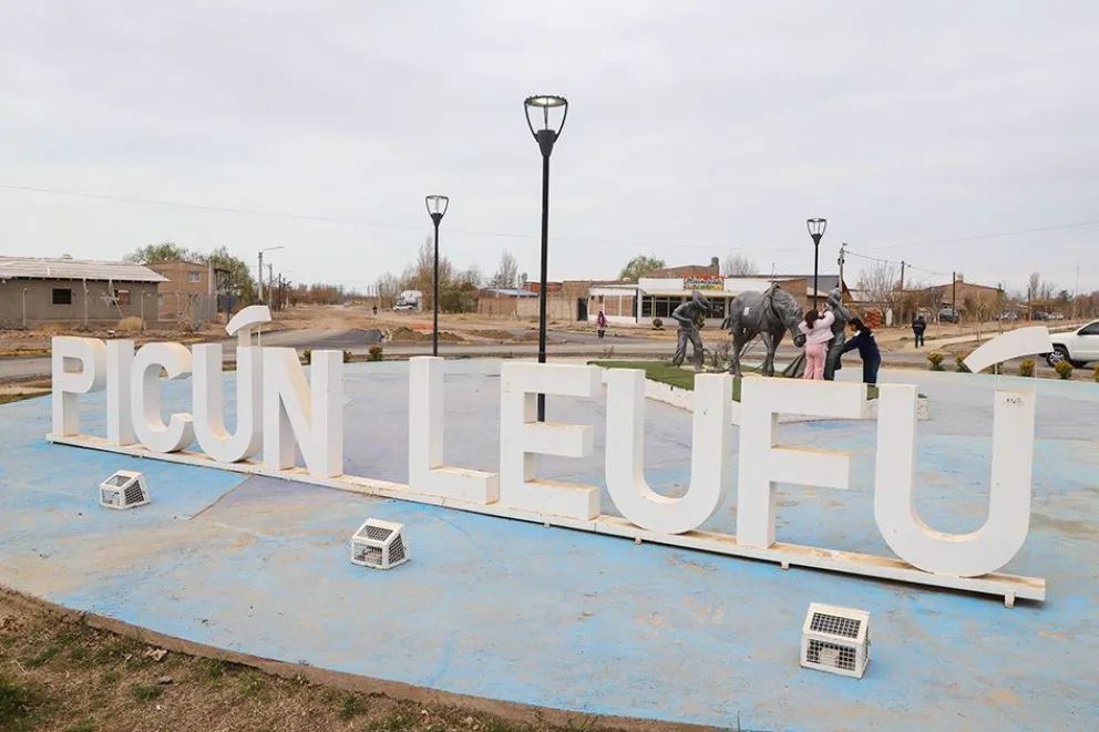 Picún Leufú fomenta y atrae turismo con sus lagunas naturales y el nuevo museo 