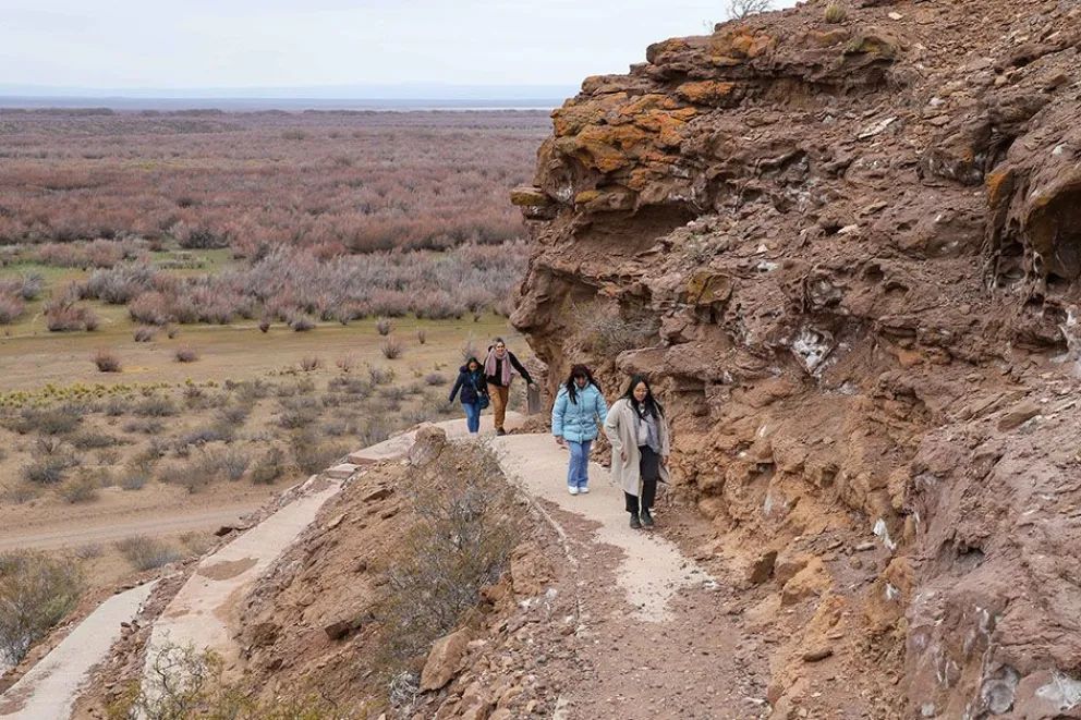 Picún Leufú fomenta y atrae turismo con sus lagunas naturales y el nuevo museo 