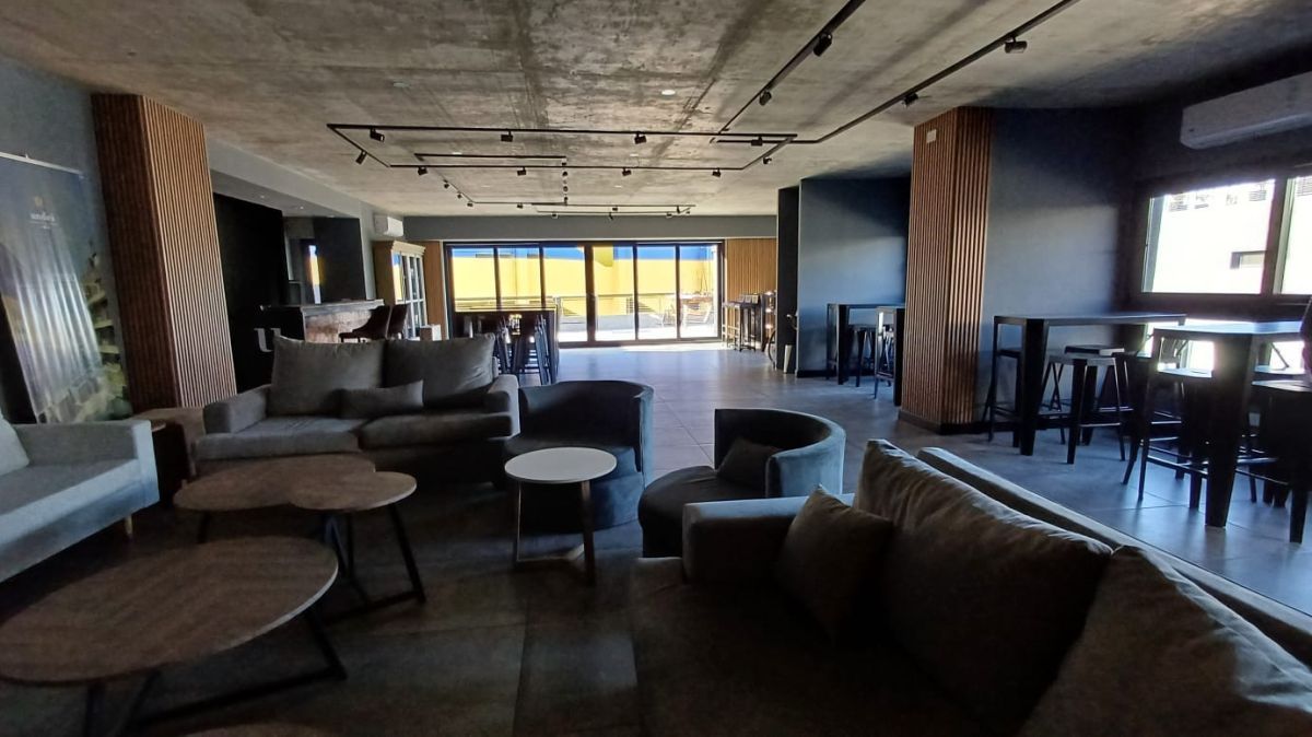 Golazo de Howard Johnson: Abrió un nuevo hotel frente a La Bombonera