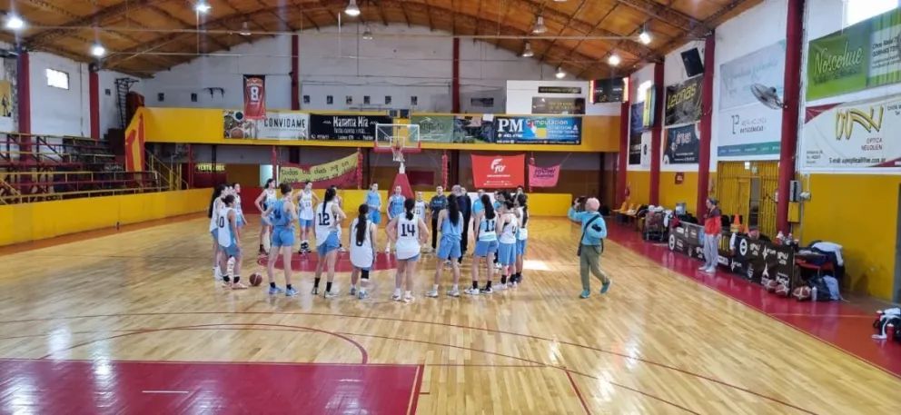 La Selección Argentina de básquet femenino U17 entrenó en Neuquén