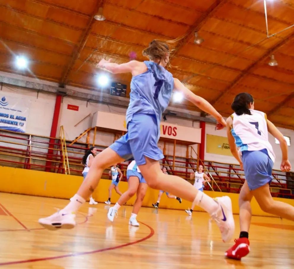 La Selección Argentina de básquet femenino U17 entrenó en Neuquén