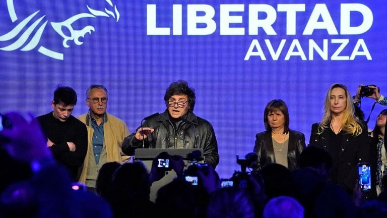 Tras la derrota, Milei crea una mesa política nacional con el núcleo ...