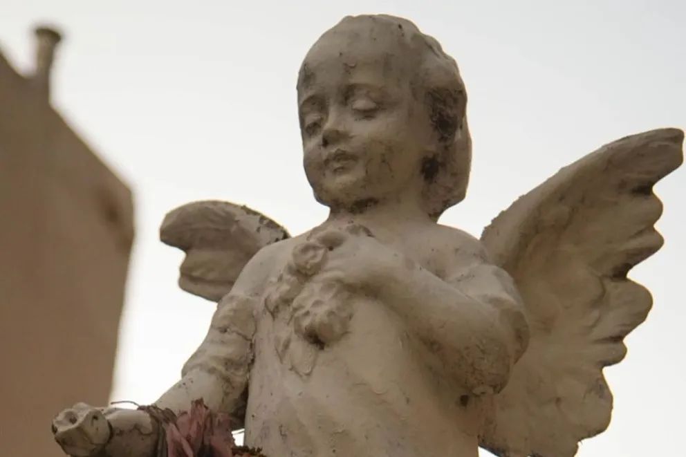 "Una Noche en el Cementerio de Neuquén"