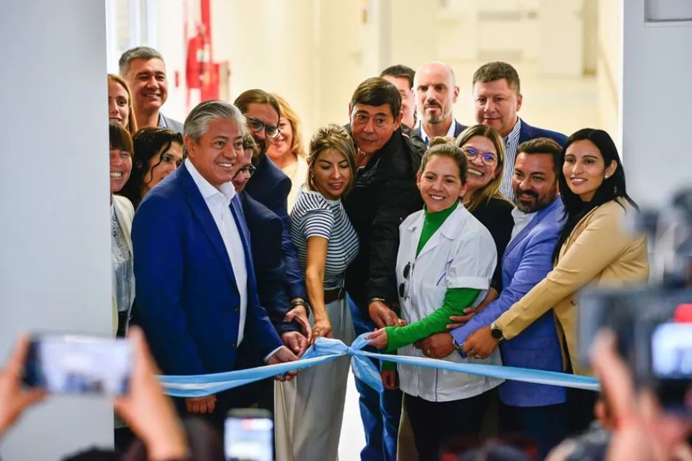 Figueroa inauguró la ampliación del hospital de Rincón de los Sauces