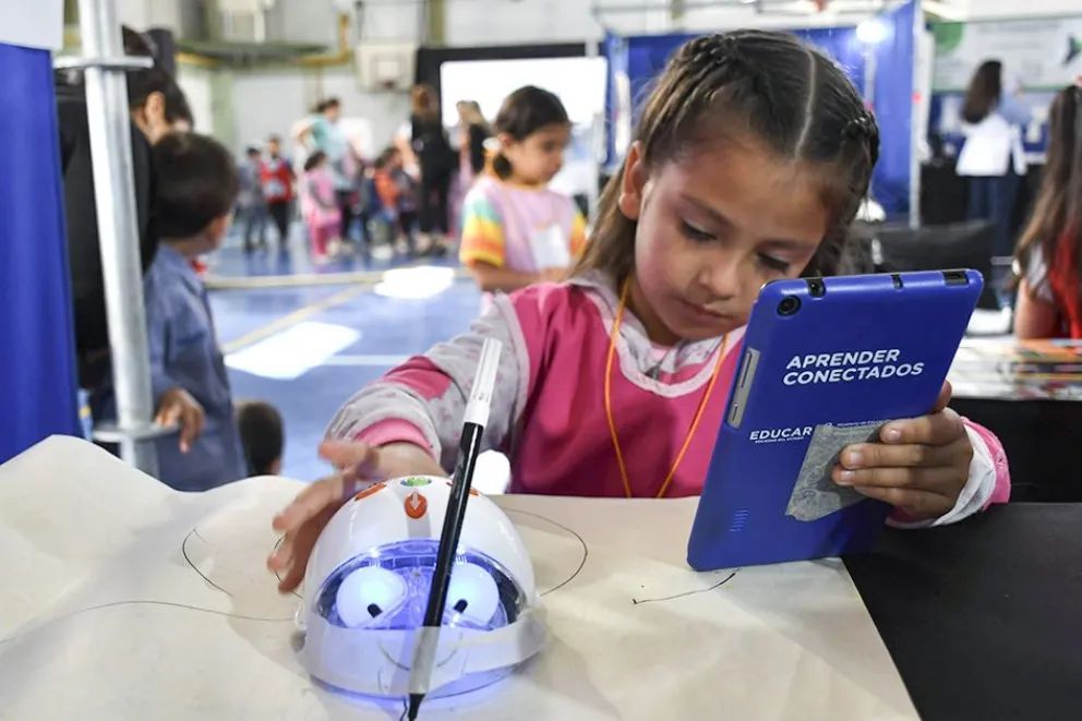 Expusieron 13 proyectos escolares de innovación tecnológica en Rincón de los Sauces