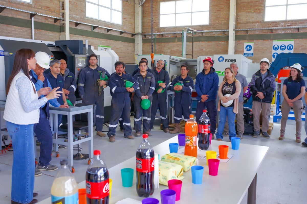 “Pepé” Ousset y Julieta Corroza subrayaron la defensa de las empresas neuquinas