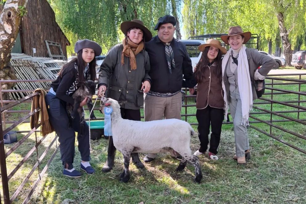 Escuelas Agropecuarias cosecharon premiaciones en la Rural de Junín