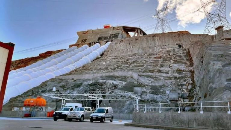 El Gobierno asegura casi US$ 700 millones por la privatización de las ...