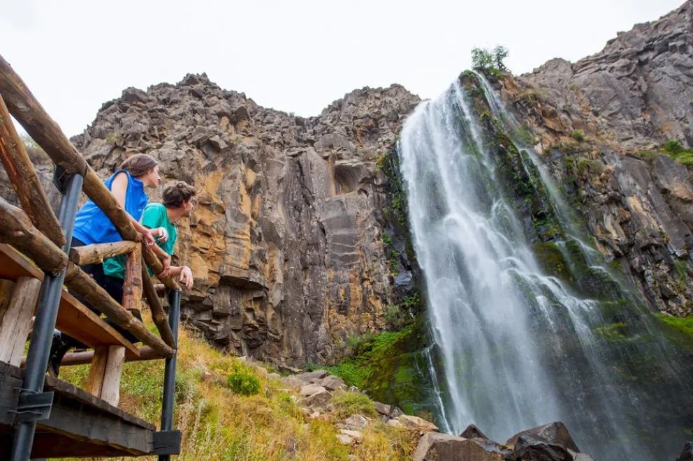 La Fragua: El rincón del Alto Neuquén donde el agua forja la roca