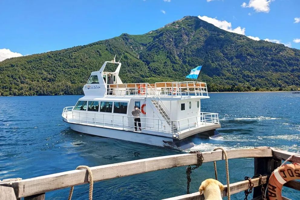 La Provincia acompañó actividades institucionales de las escuelas rurales de Los Lagos