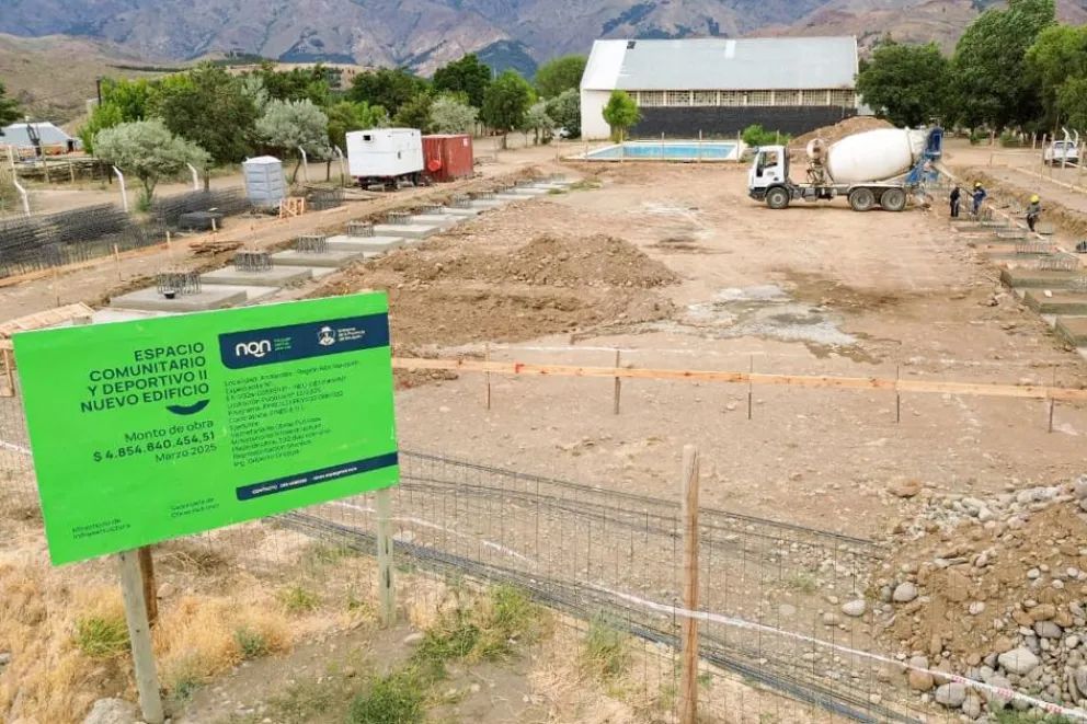 Comenzó la construcción del Espacio Comunitario y Deportivo en Andacollo