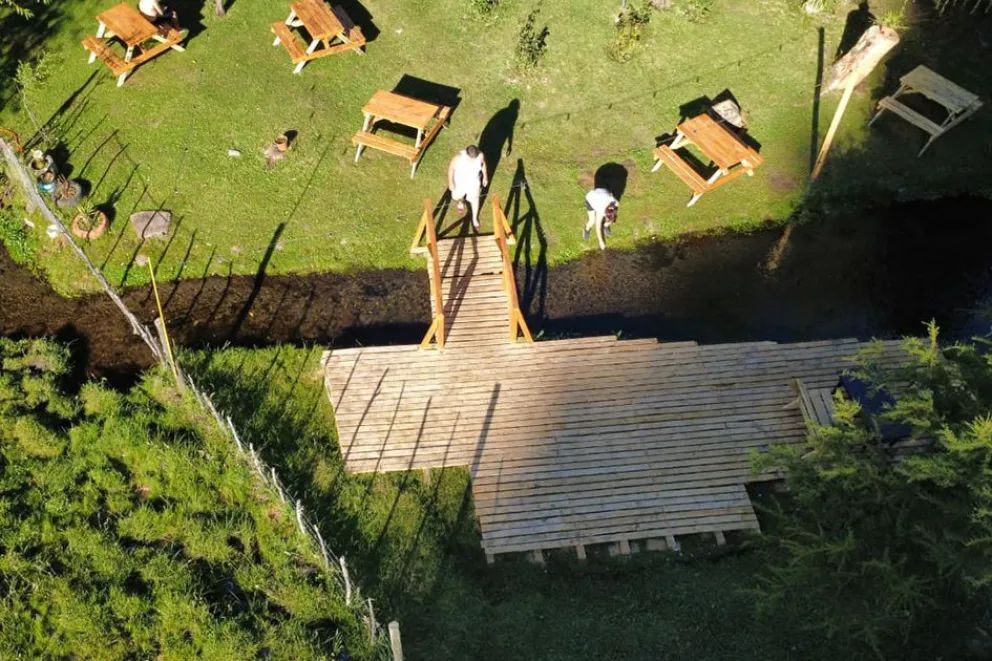 Una familia convirtió su proyecto en turismo y trabajo en el Alto Neuquén