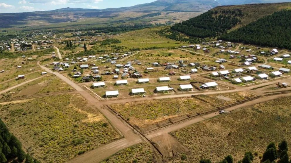 Neuquén Habita: Provincia ejecuta obras para asignar 145 lotes con servicios en Aluminé