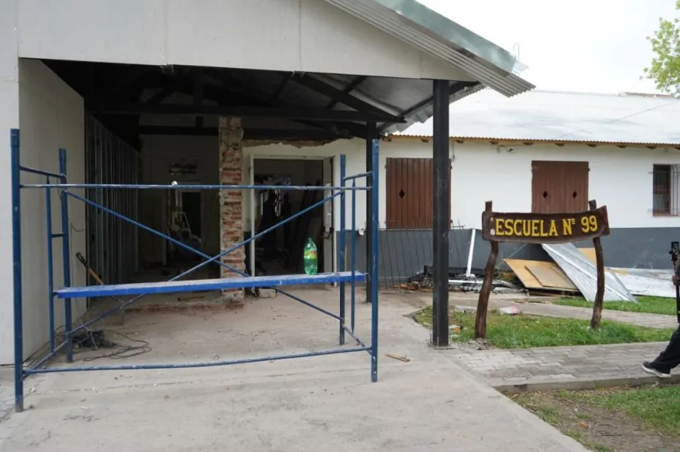 Figueroa recorrió Zapala y supervisó el avance de obras educativas