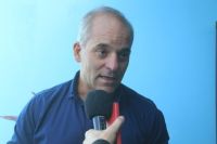 Los días cálidos continúan y vecinos y turistas disfrutan a pleno de los balnearios de Neuquén