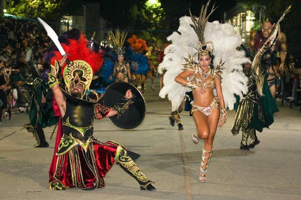 Más de 6 mil personas celebraron el Carnaval del Alto Neuquén
