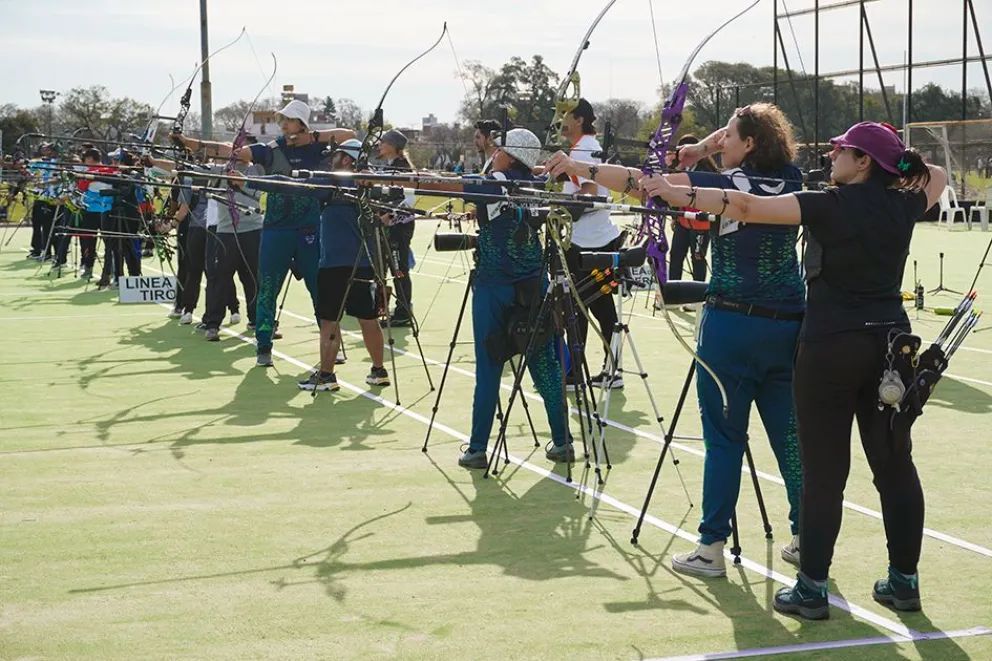La provincia acompaña a deportistas con becas para el mediano y alto rendimiento 