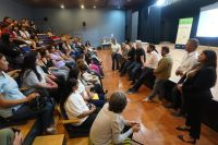 Equipos de salud actualizan su formación en Materno Infantil