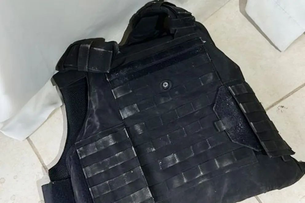 Centenario: La Policía secuestró vehículos, un chaleco antibala y rescató un búho 