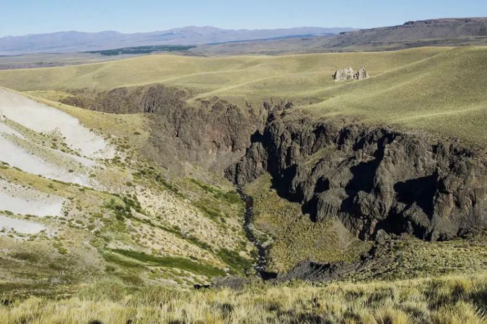Cajón del Atreuco, donde el agua abrió un camino entre las montañas