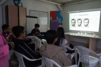 Más de 50 jóvenes comenzaron a formarse en inteligencia artificial