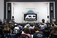 Más de 130 estudiantes se formaron con ingenieros del Turismo Carretera