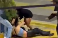 Brutal pelea de mujeres a la salida de un boliche del centro neuquino