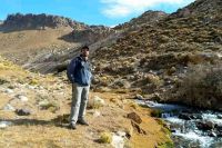 Eduardo Vega, un pionero del geosenderismo en el norte neuquino